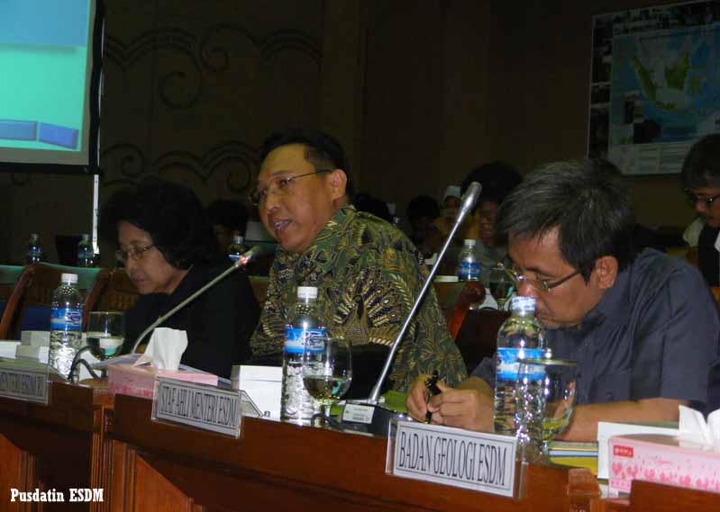 Konsumsi Harian Premium Melebihi Kuota Sebesar 2,65%